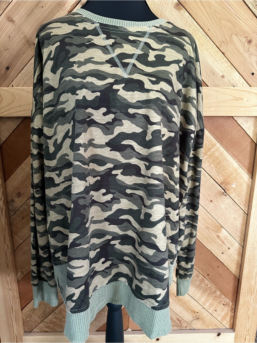Camo Print Pullover Sweatshirt - Green/Olive